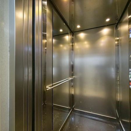 Pin Apartments Тирана Екстер'єр фото