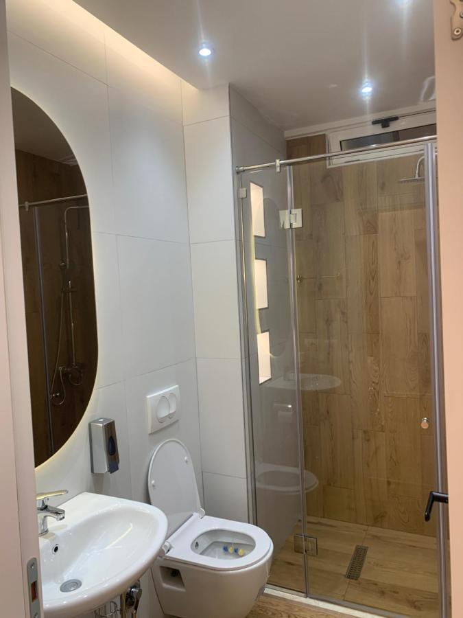 Pin Apartments Тирана Екстер'єр фото