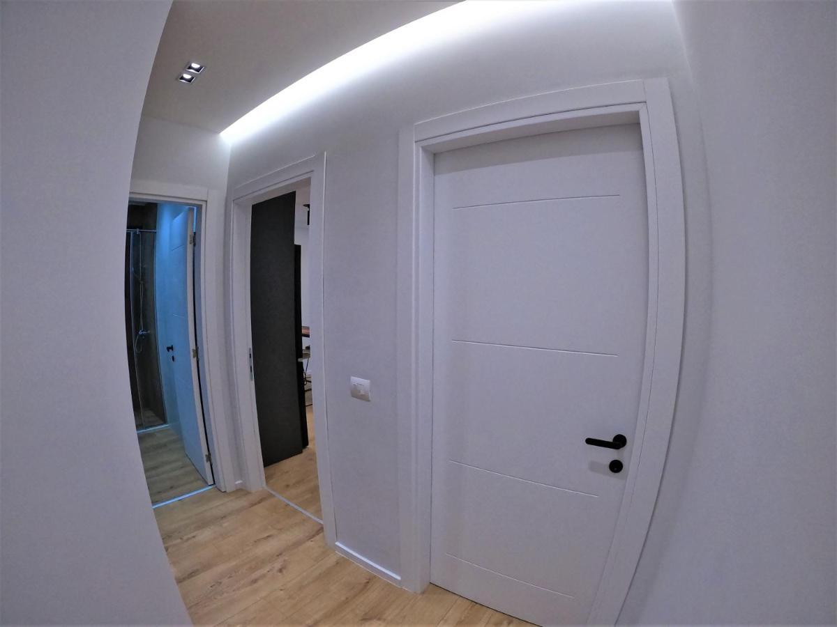 Pin Apartments Тирана Екстер'єр фото