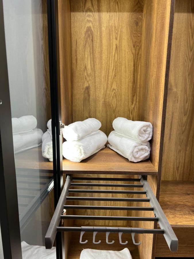 Pin Apartments Тирана Екстер'єр фото