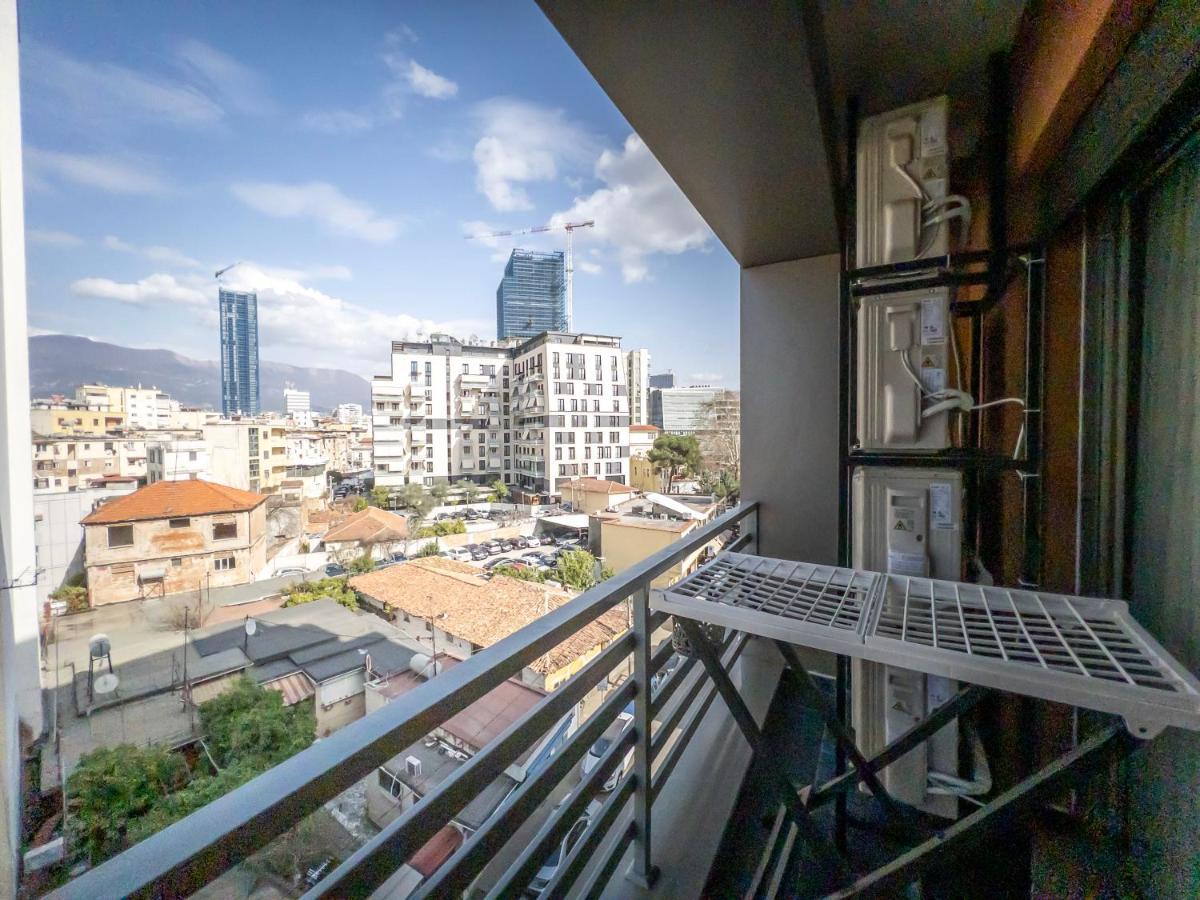 Pin Apartments Тирана Екстер'єр фото