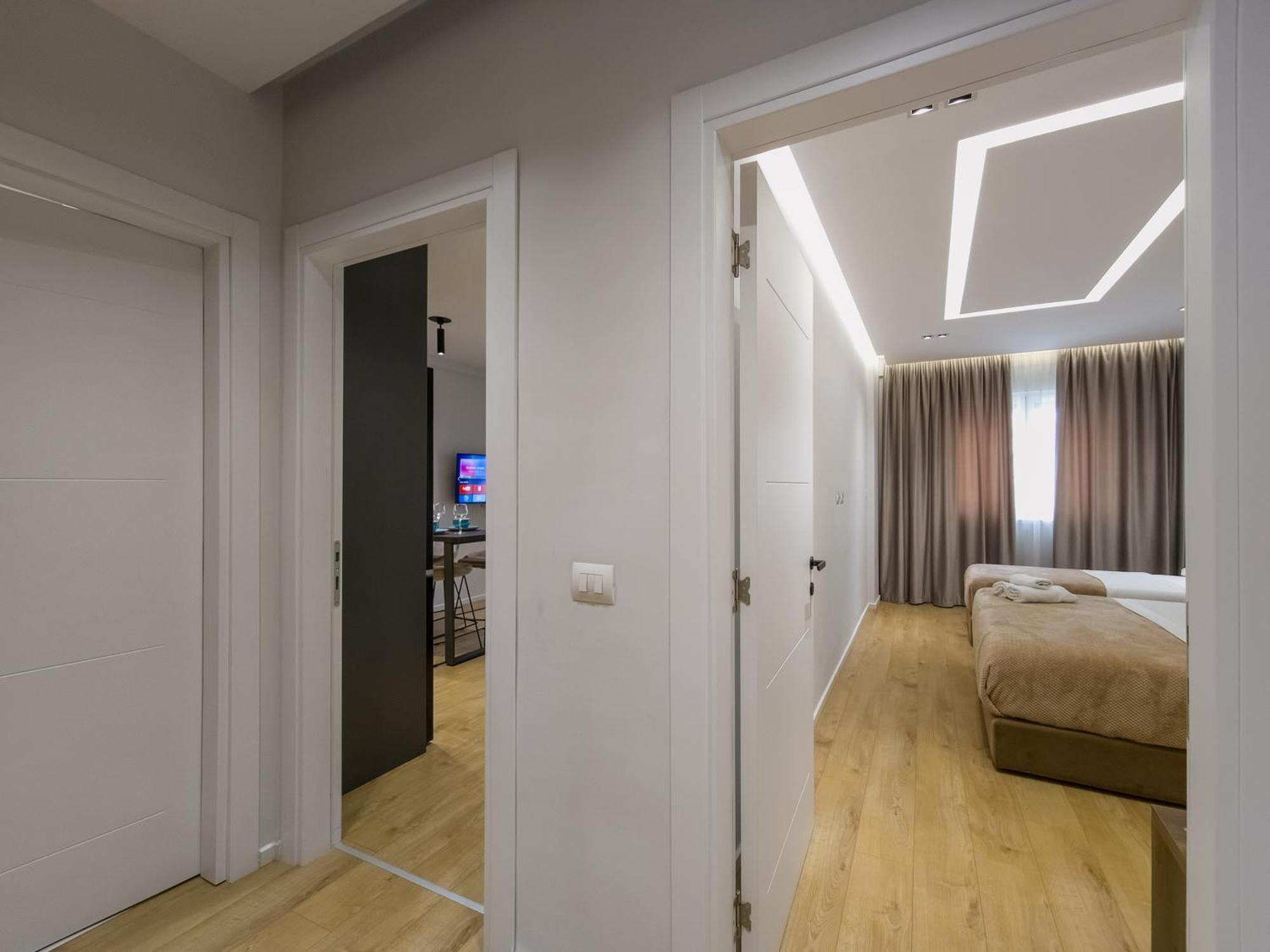 Pin Apartments Тирана Екстер'єр фото
