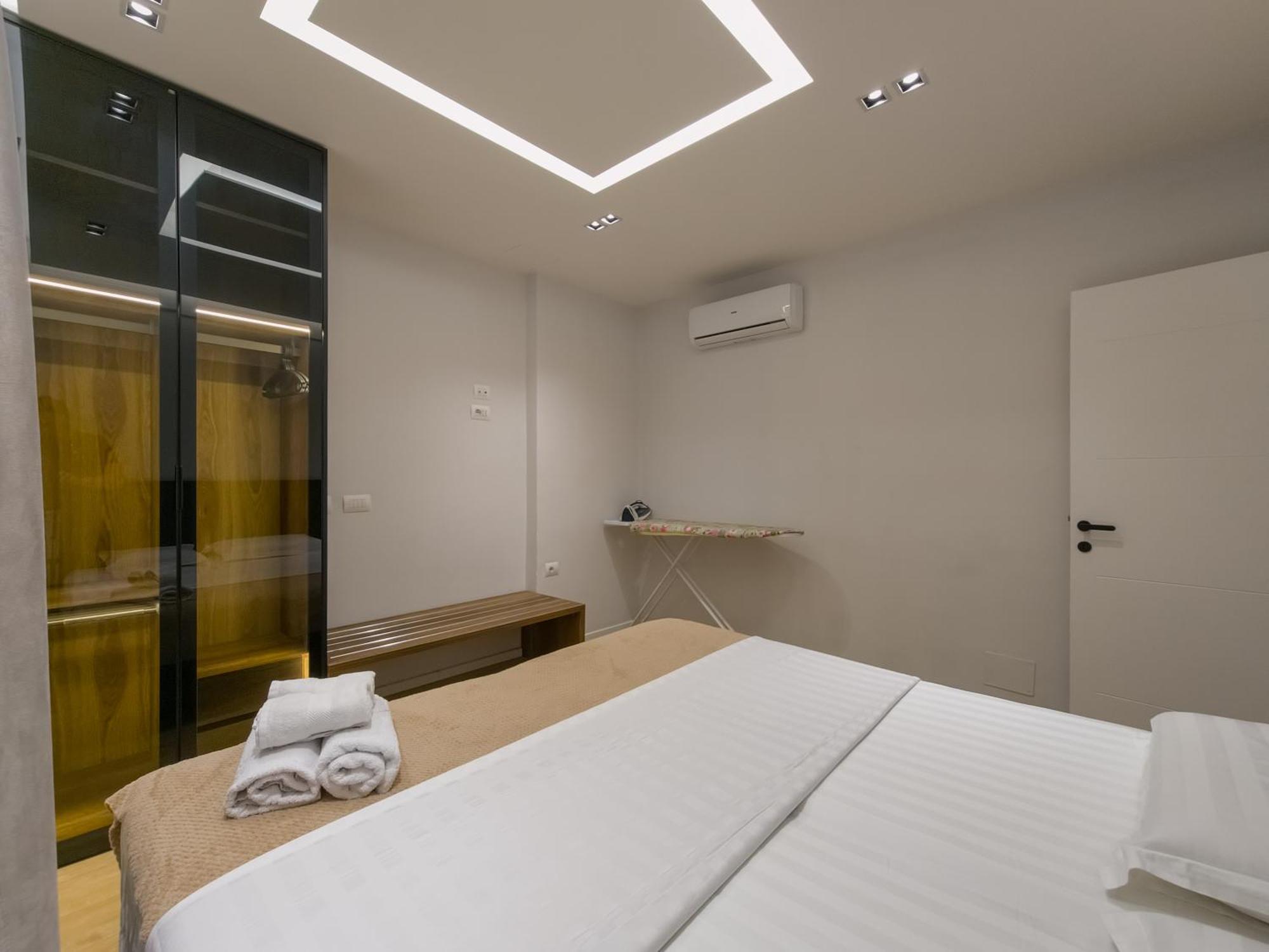 Pin Apartments Тирана Екстер'єр фото
