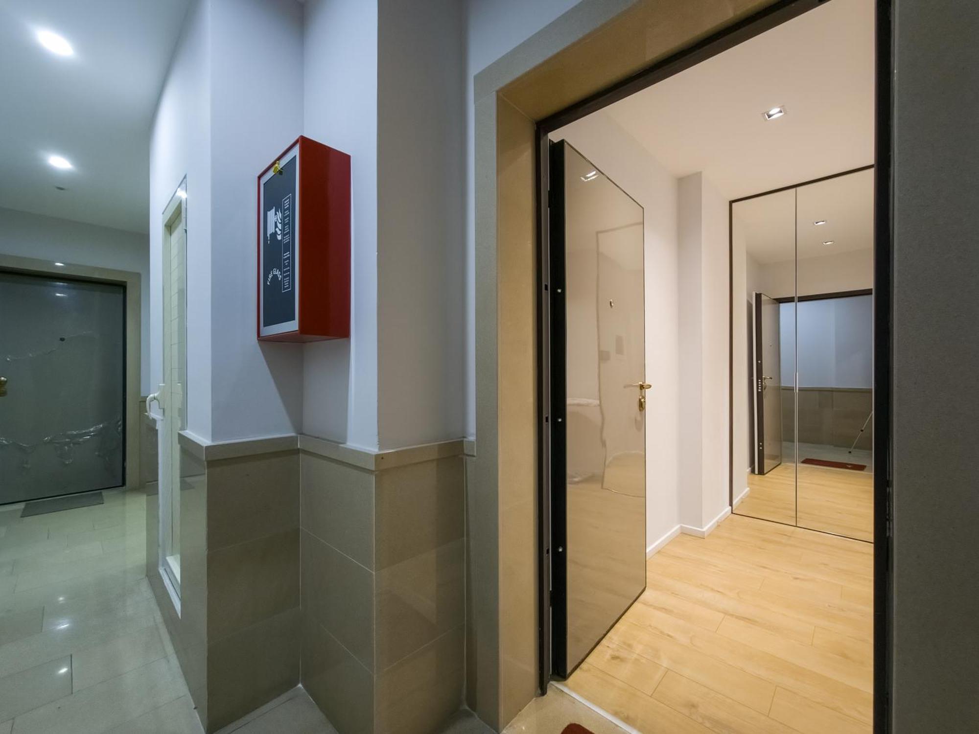 Pin Apartments Тирана Екстер'єр фото