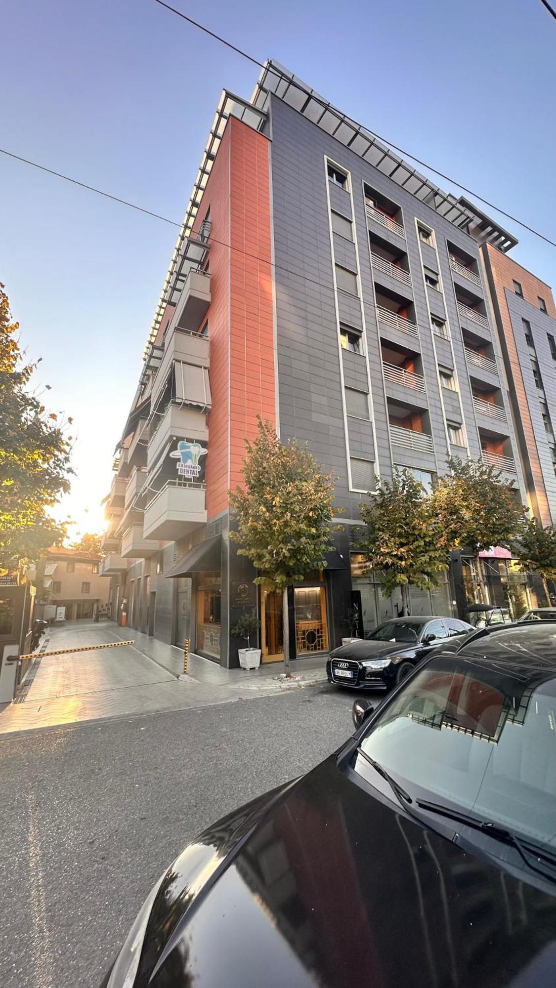 Pin Apartments Тирана Екстер'єр фото